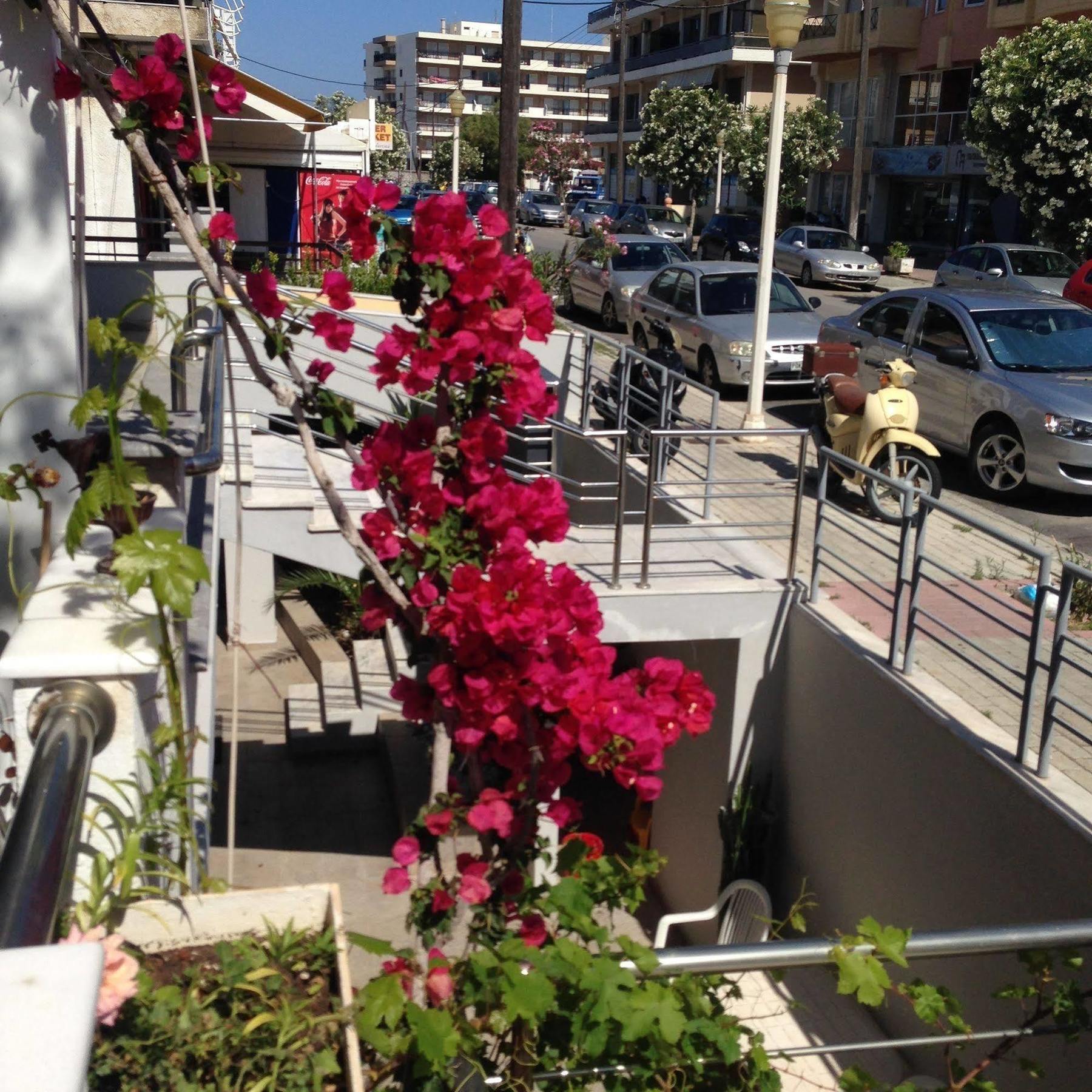 Zefyros Hotel Rhodes City Екстер'єр фото